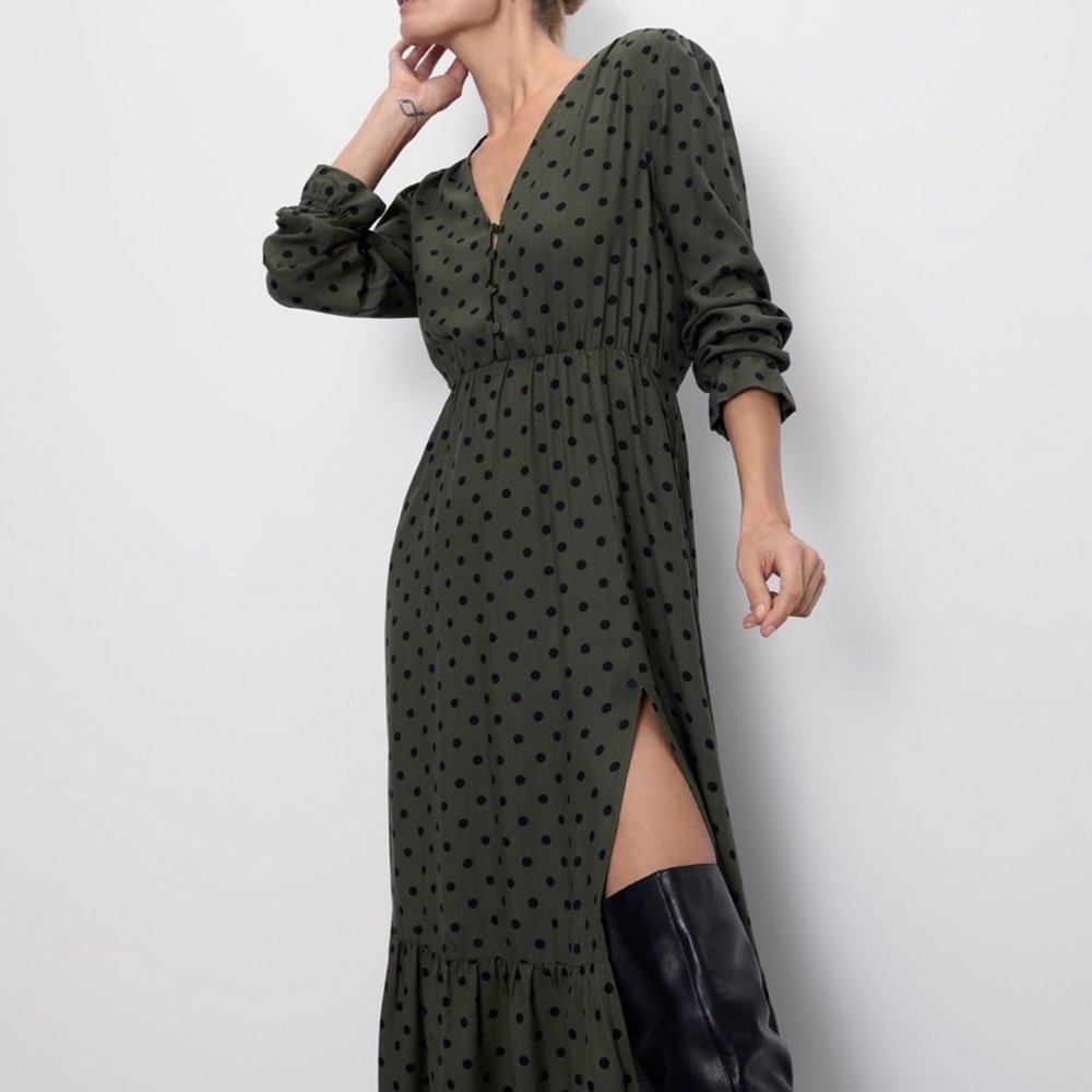*RARE Zara Polka Dot Asian Inspired Dress…Side Slits SZ M